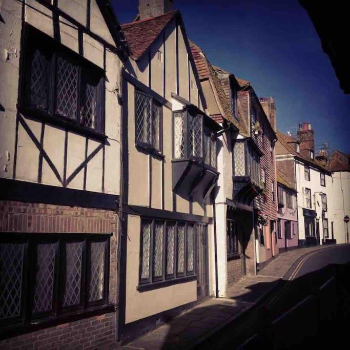 Hastings Old Town. Cottage - By The Sea Buitenkant foto